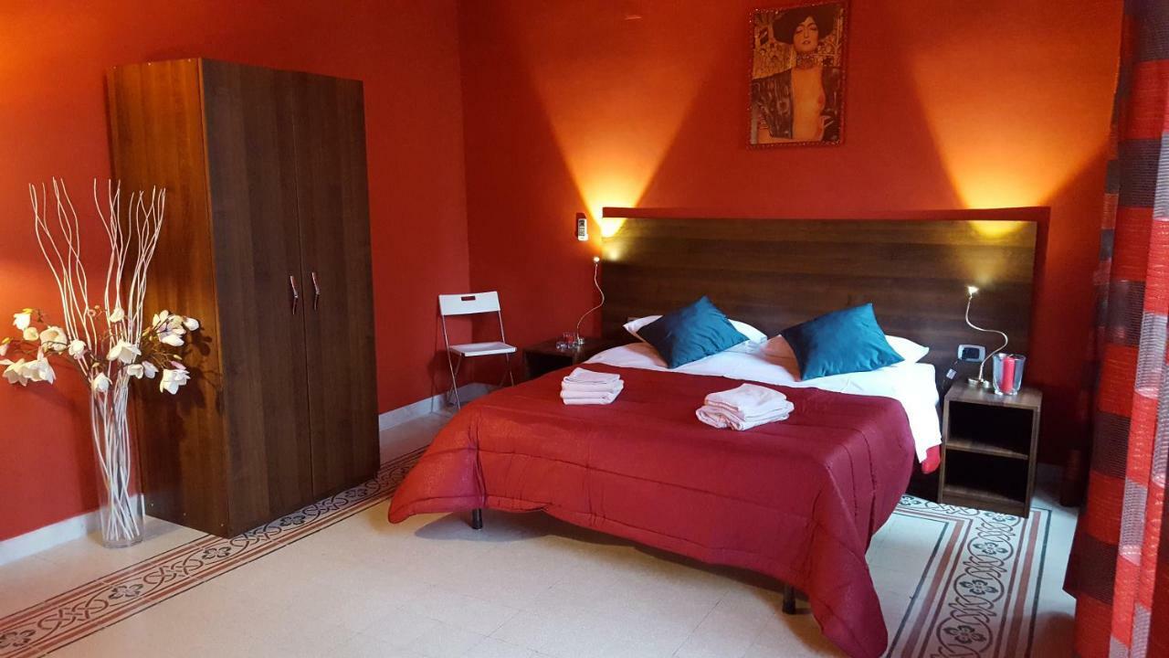 Holiday Art Bed & Breakfast Napoli